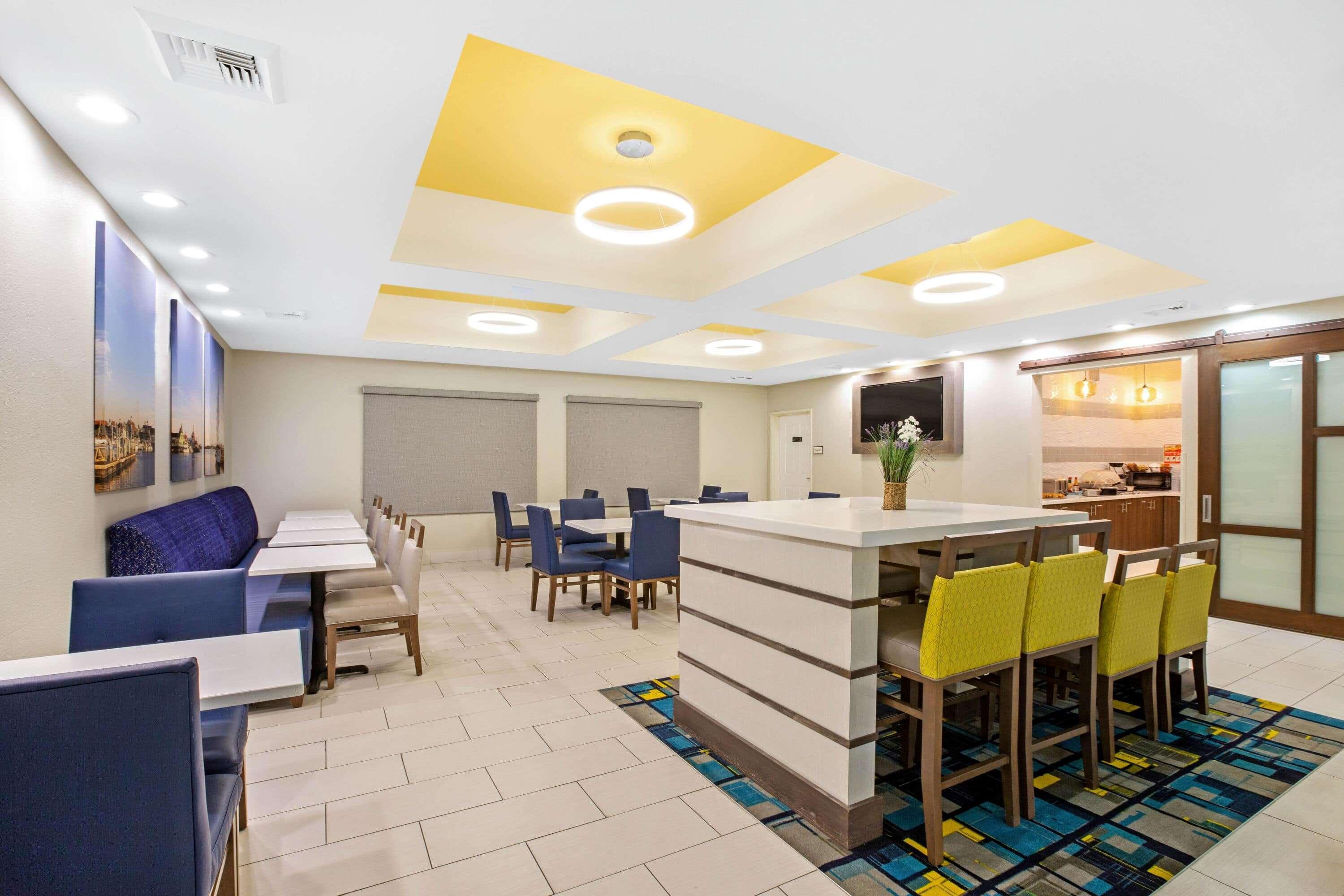 La Quinta By Wyndham Ne Long Beach/Cypress Hawaiian Gardens Экстерьер фото