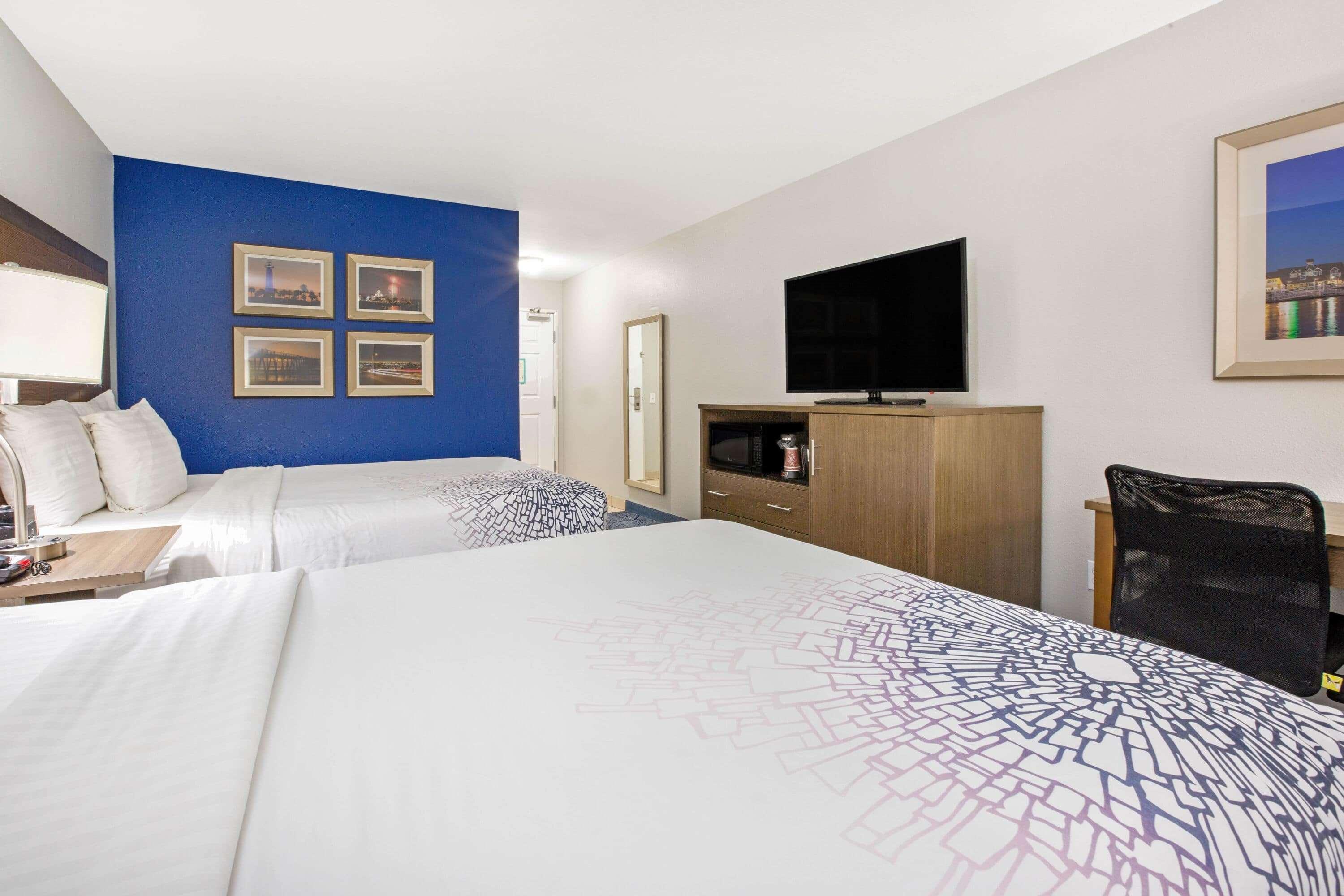 La Quinta By Wyndham Ne Long Beach/Cypress Hawaiian Gardens Экстерьер фото