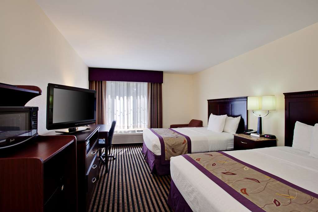 La Quinta By Wyndham Ne Long Beach/Cypress Hawaiian Gardens Номер фото