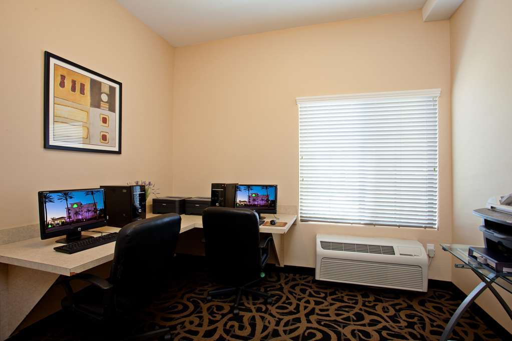La Quinta By Wyndham Ne Long Beach/Cypress Hawaiian Gardens Удобства фото